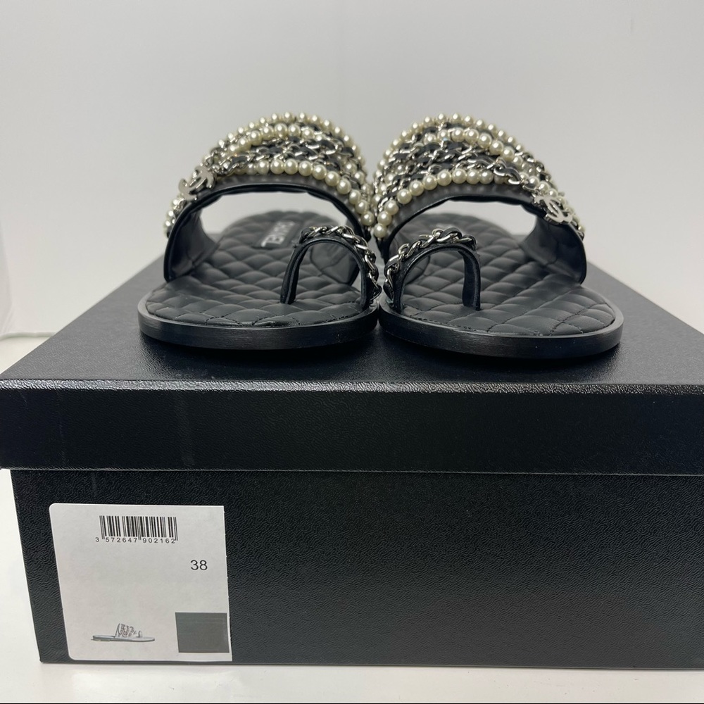 CHANEL Quilted Black Pearl & Chain Slide Sandals - Picture 2 of 8